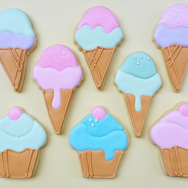 Holly Fox illustrated cookies
