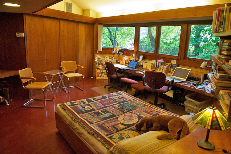 Nature Inspired 1950's Interior Of The Lake House