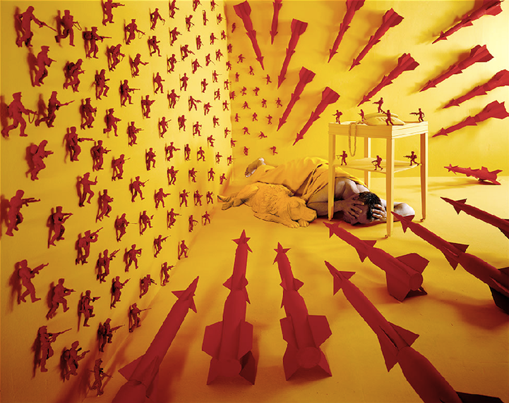 sandy skoglund surreal sets non-photoshopped scenes surrealism photography