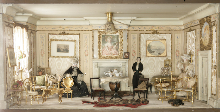 Beautiful Interiors Of Prized Dollhouse