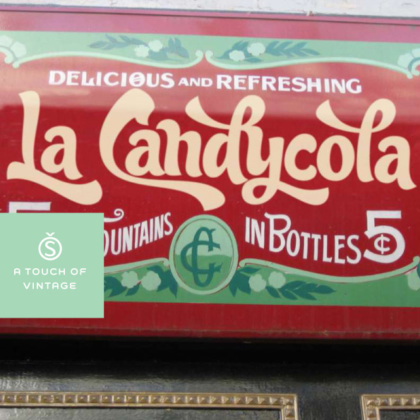 Candy Script Typeface by Ale Paul is Super Sweet!