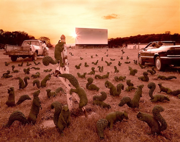 sandy skoglund surreal sets non-photoshopped scenes surrealism photography