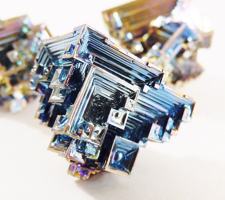 grow bismuth crystal